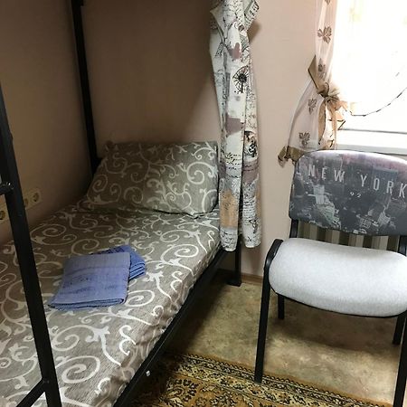 Хостел Тихий Дворик Kharkiv Extérieur photo