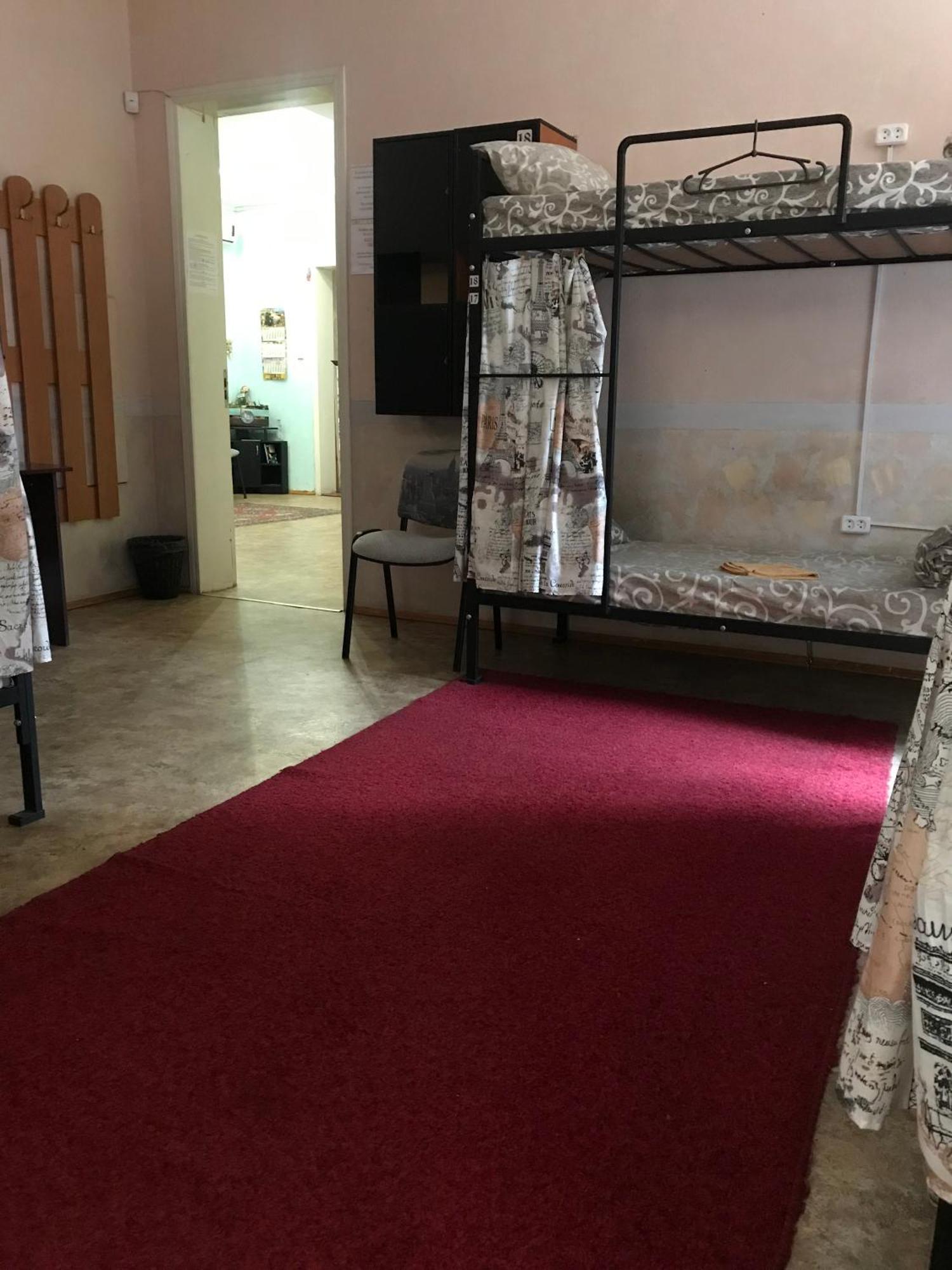 Хостел Тихий Дворик Kharkiv Extérieur photo
