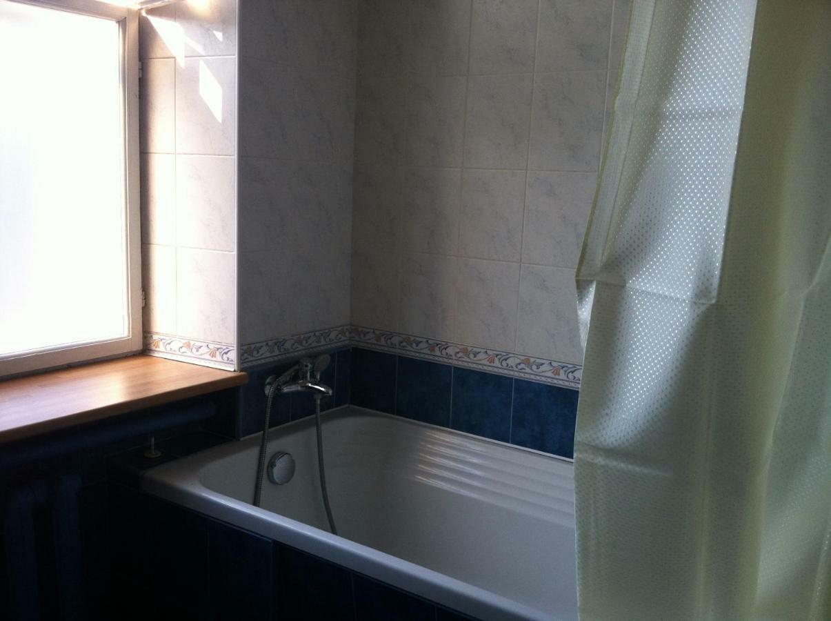 Хостел Тихий Дворик Kharkiv Chambre photo