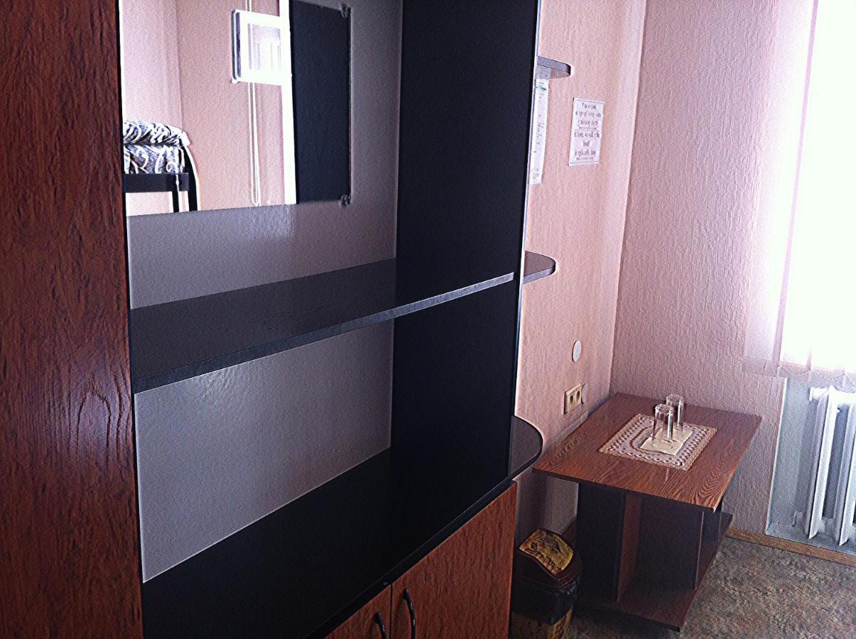 Хостел Тихий Дворик Kharkiv Extérieur photo